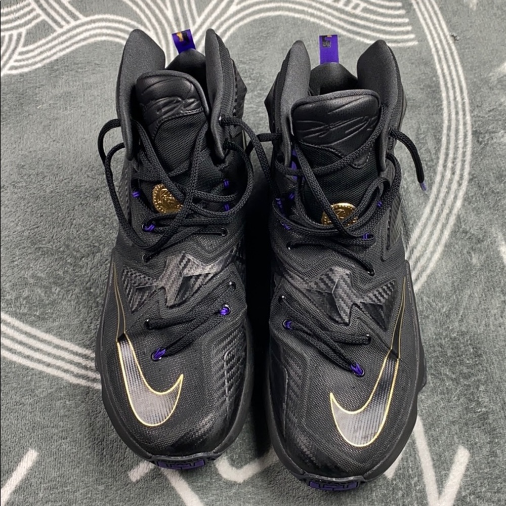 Men’s Size 11.5 Nike LeBron 13 'Pot of Gold'